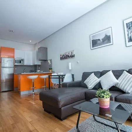 Centre Larios Street Apartment *